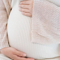 特斯拉的估值🆗aa69代孕也是1.5🇲🇼™万亿美元，但去年💾🇰🇲的销售额为9🍅